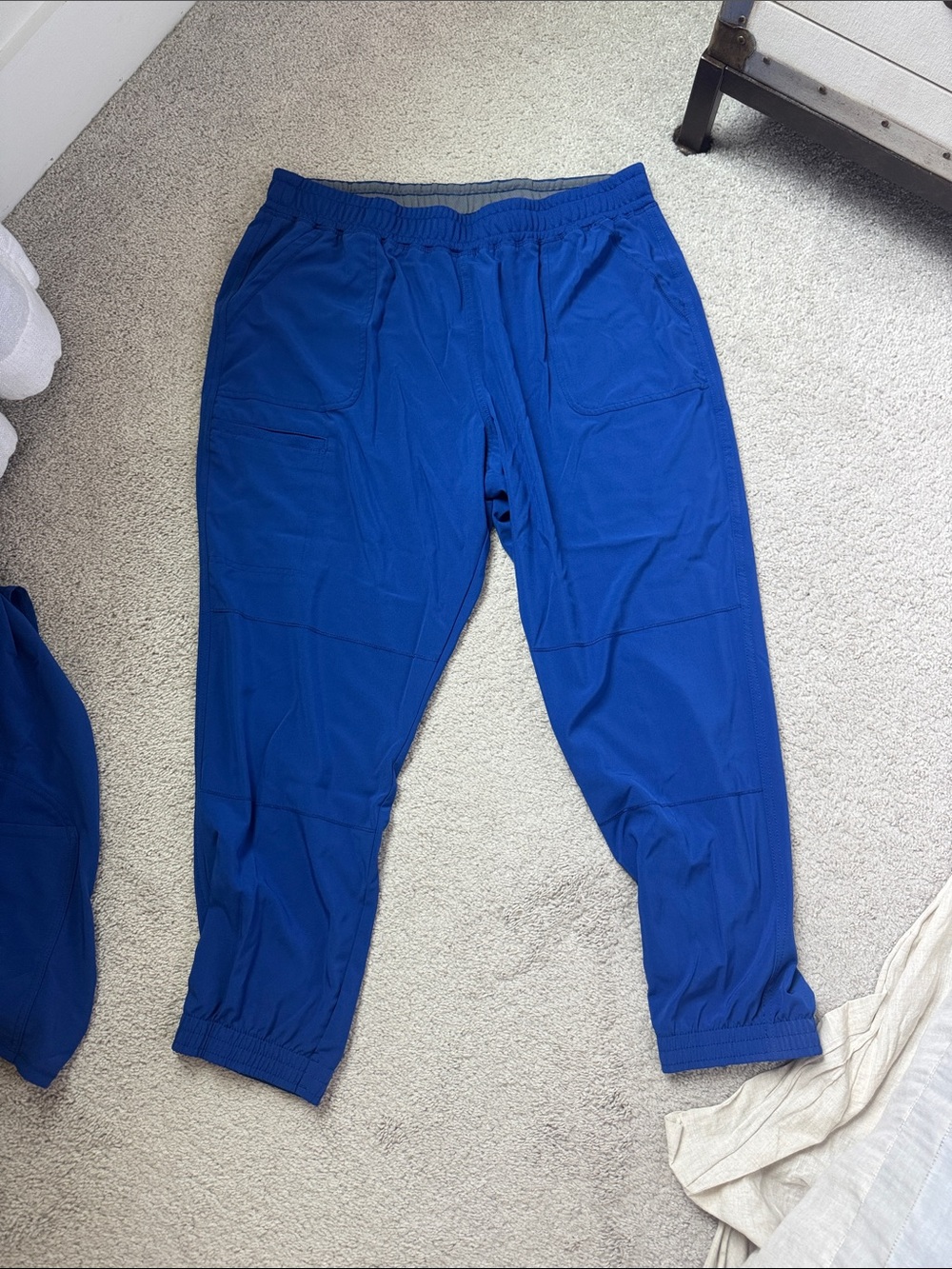Scrubstar Royal Blue Jogger Scrub Pants and Scrub Top- XL (BOTH ARE SIZE XL)